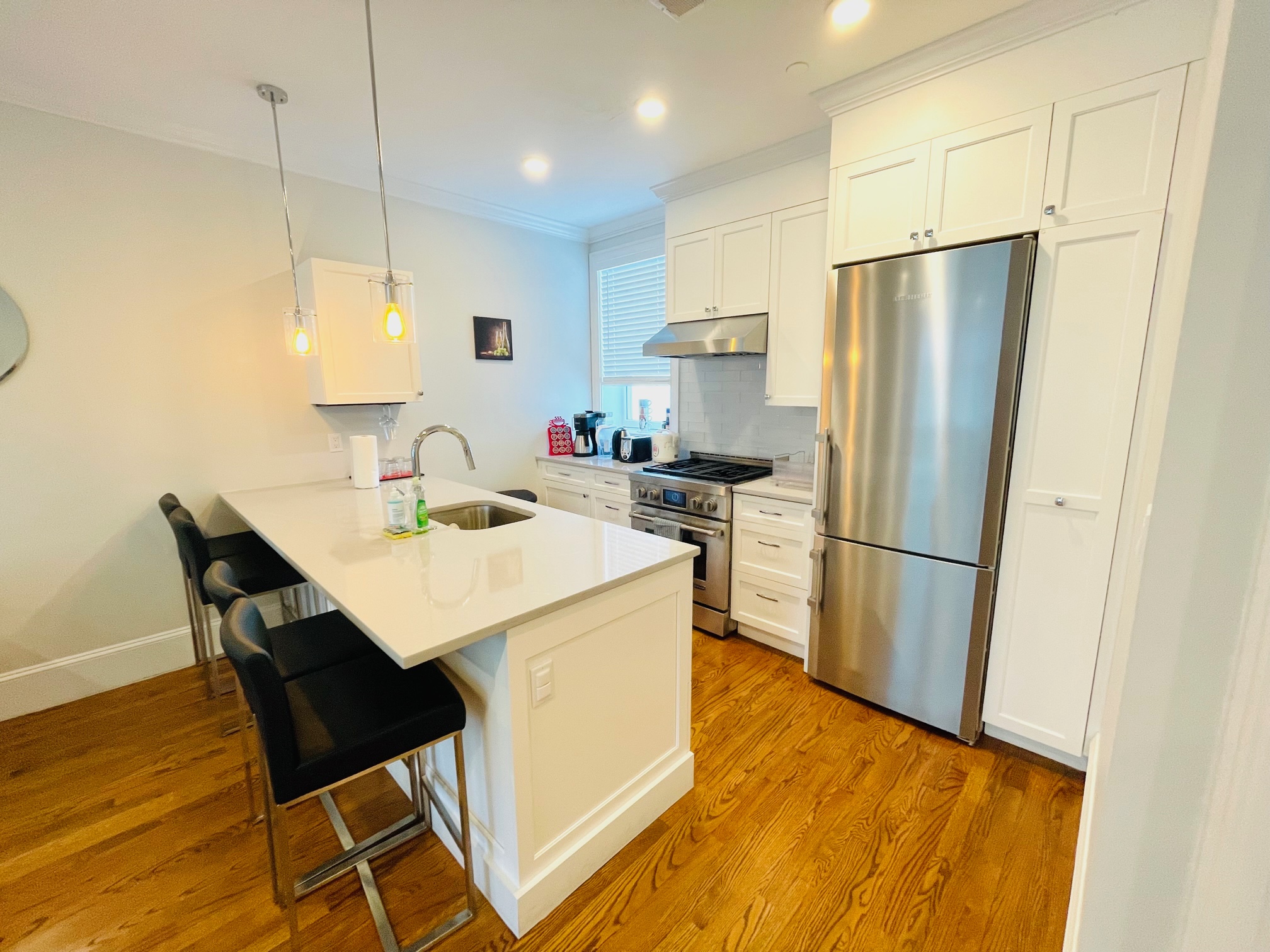 1240 Beacon St, North Brookline