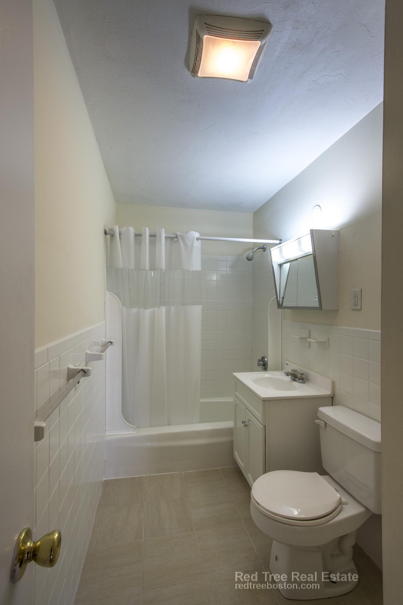 88 Gardner St, Allston