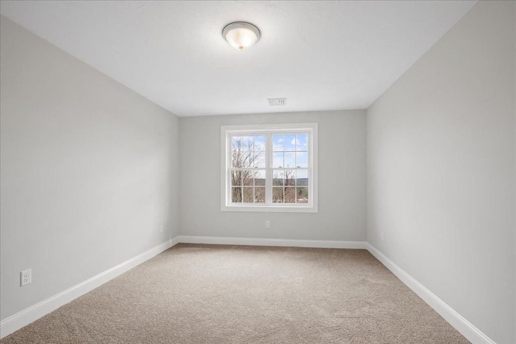 77 Upland St, Worcester