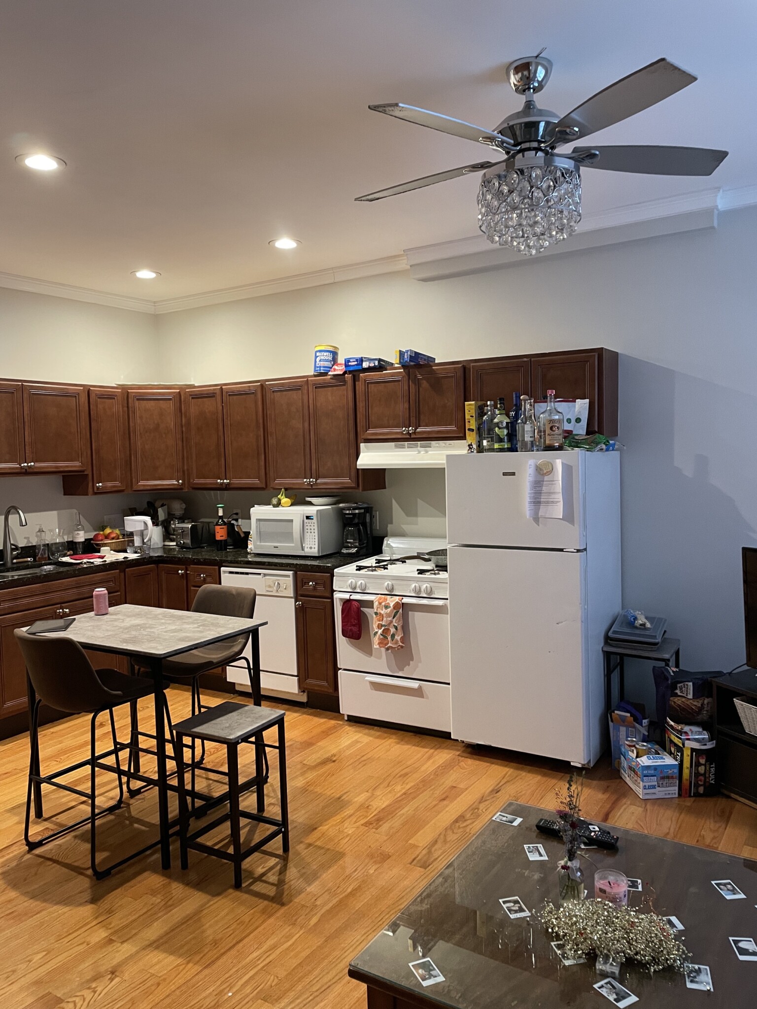 3 bed, 1 bath apartment for rent at 153 Salem St Unit 7.., North End — photo 2 of 3