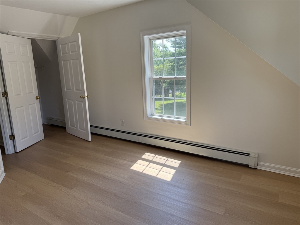 146 Hayden Rowe, Hopkinton