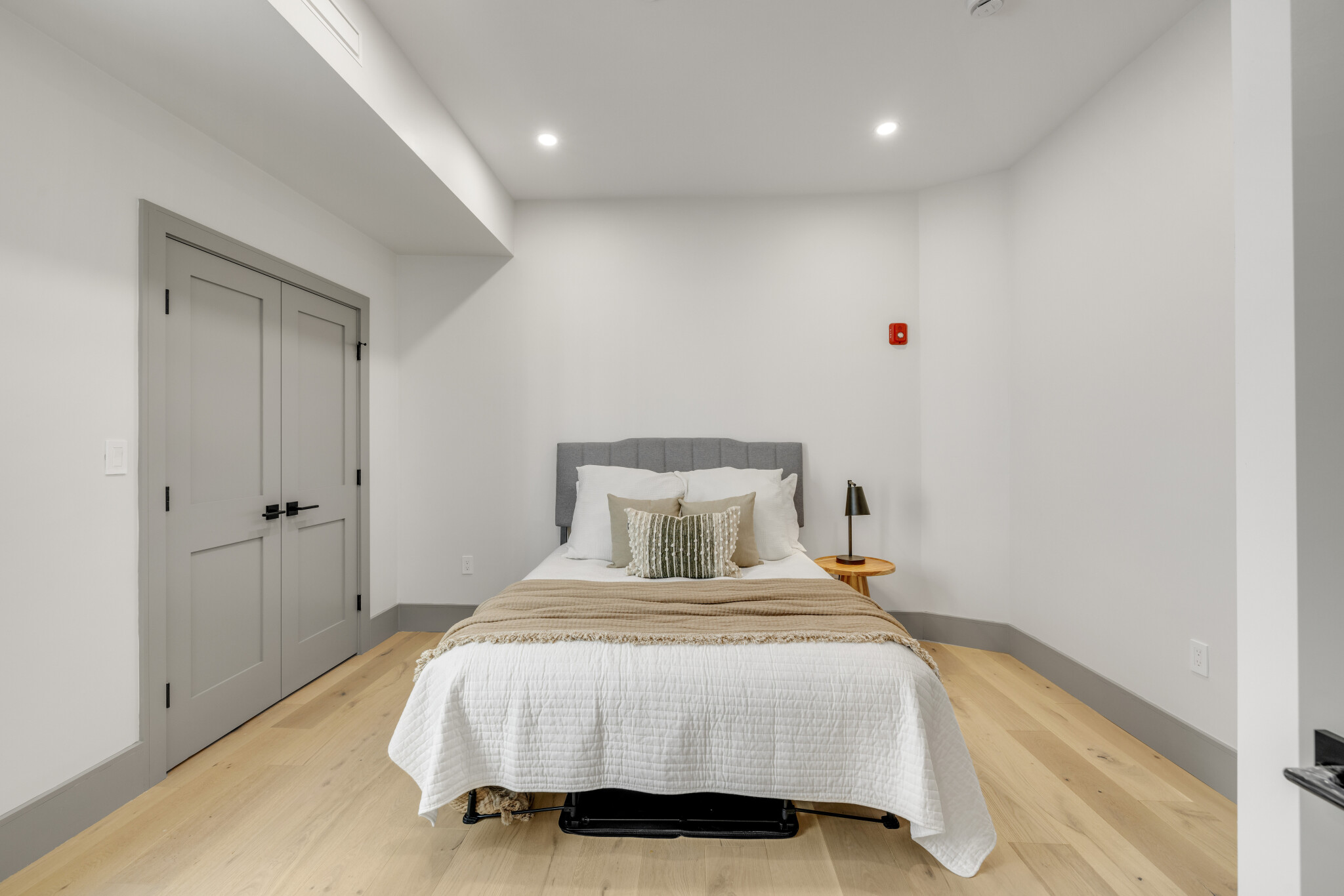 566 East 3rd St, South Boston