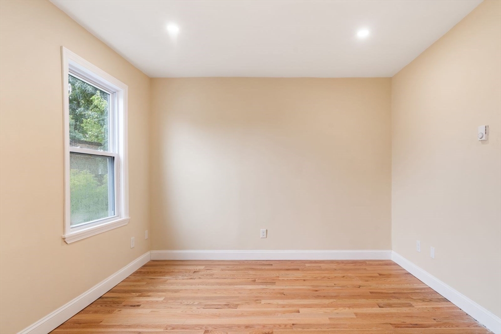 570 Washington St, Brighton