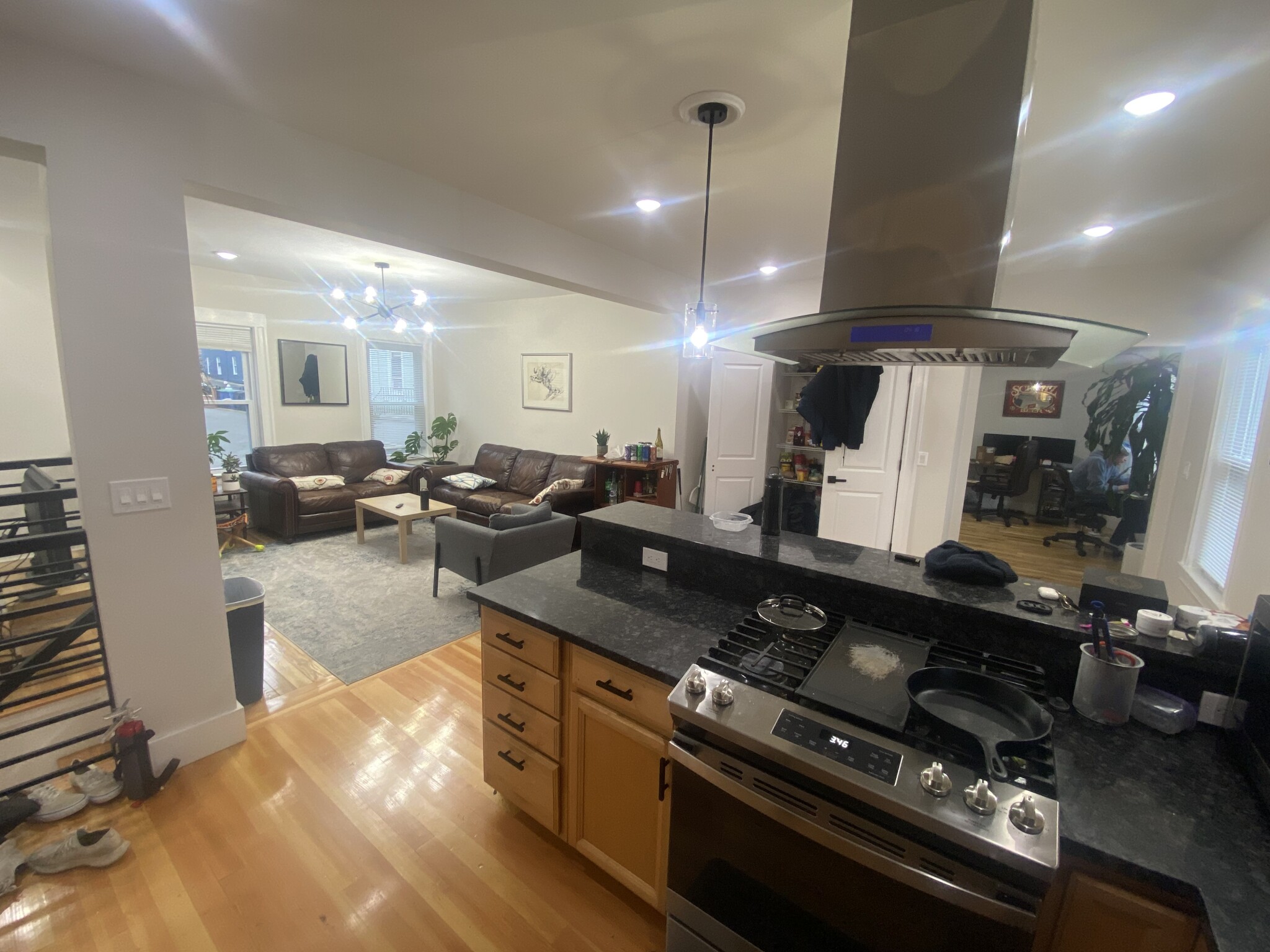 11 Aberdeen Rd, Powder House Square