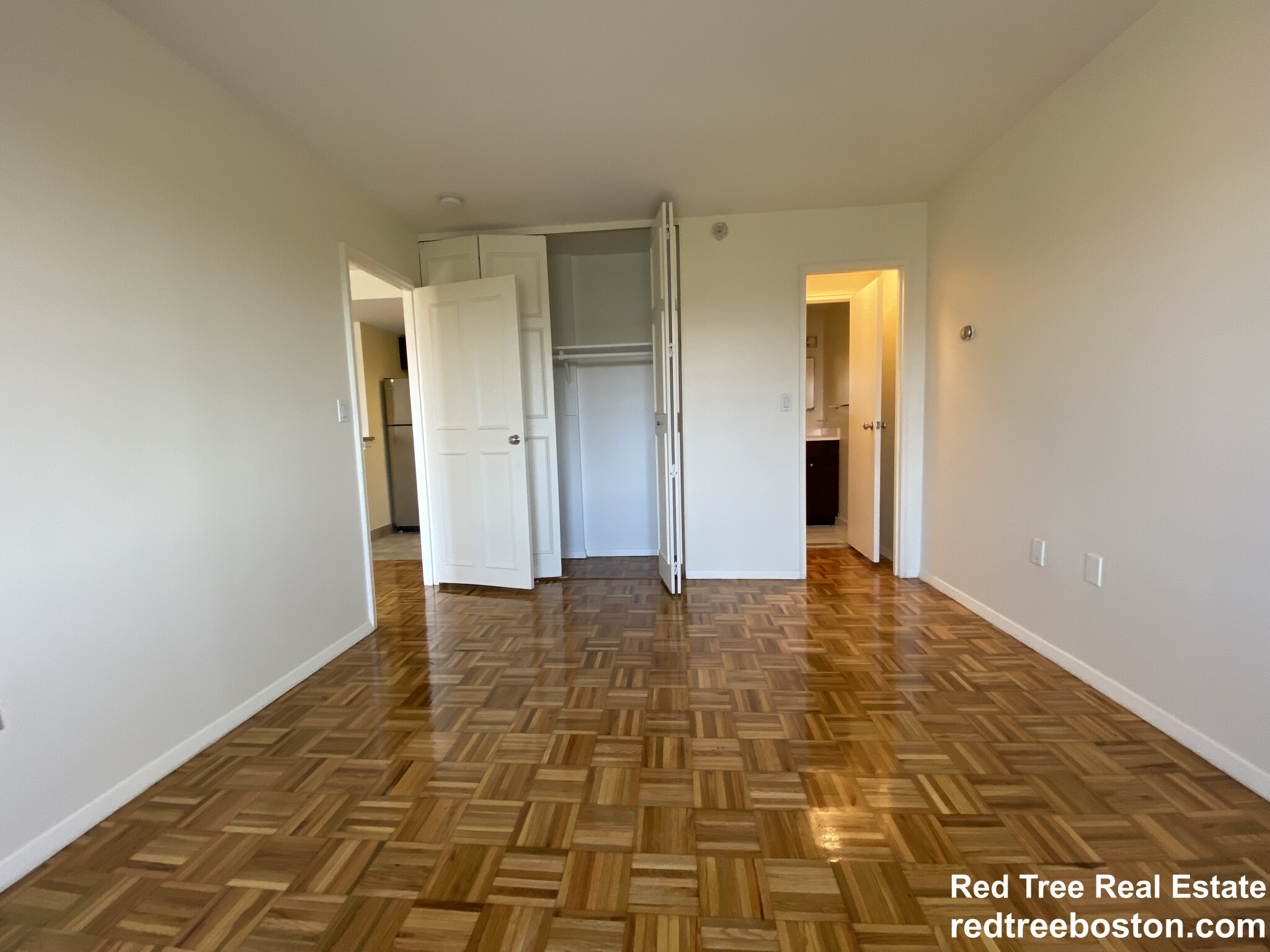 175 Freeman St, North Brookline