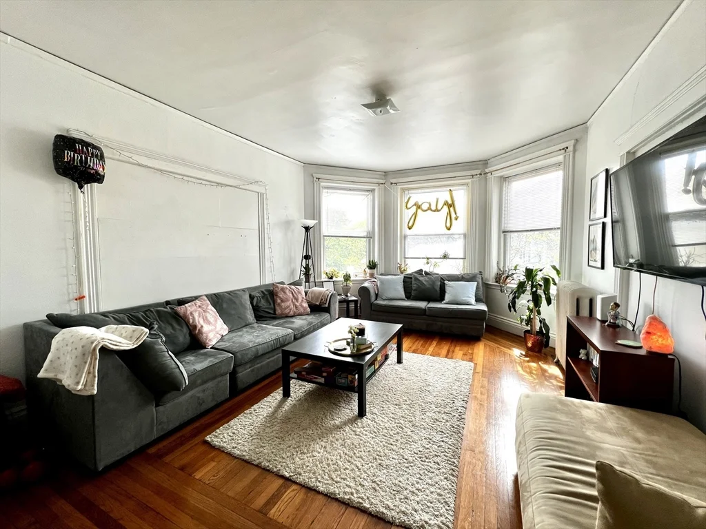 144 Coolidge St, Coolidge Corner