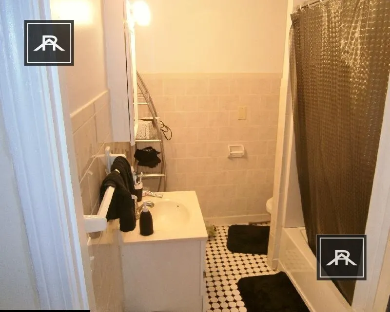 56 Egmont St, North Brookline