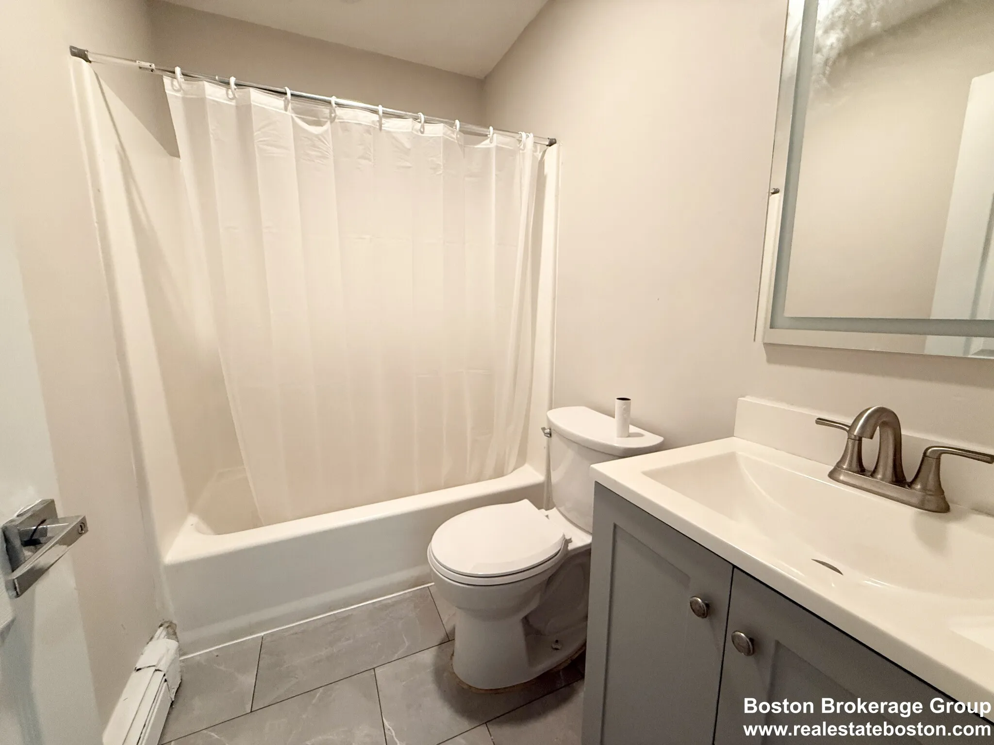 15 Ruggles St, Roxbury