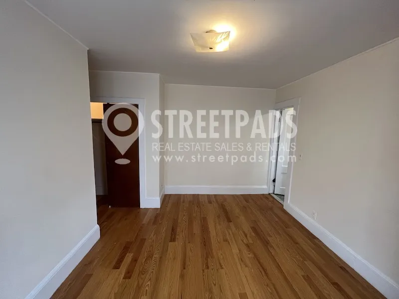381 Harvard St, Mid-Cambridge