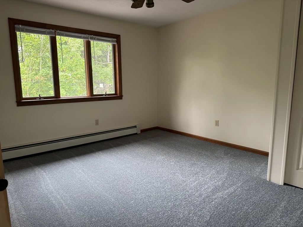 271 Wanoosnoc Rd, Fitchburg