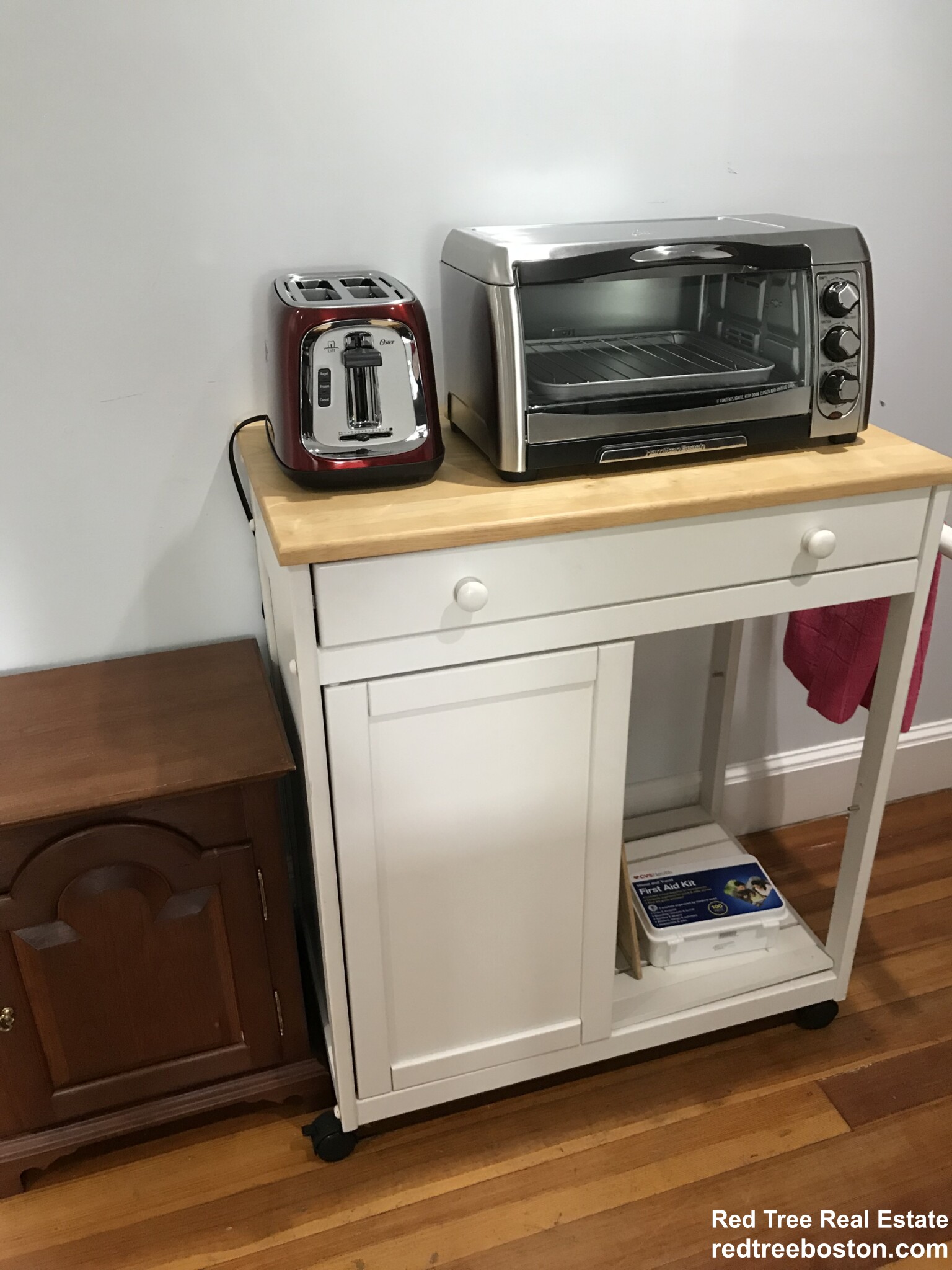 55 Woodcliff Rd, Newton Highlands