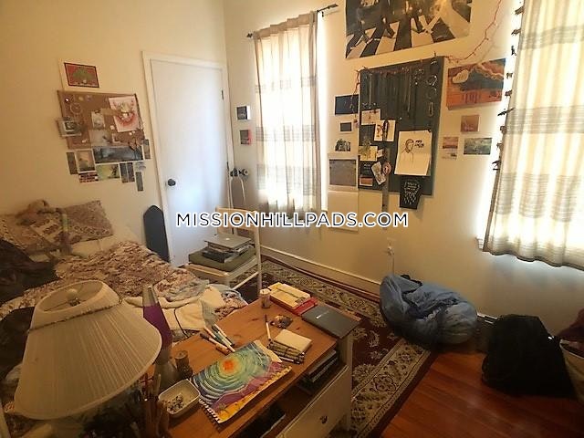 3 bed, 1 bath apartment for rent at 34 Darling St Unit U1, Mission Hill — photo 38 of 44