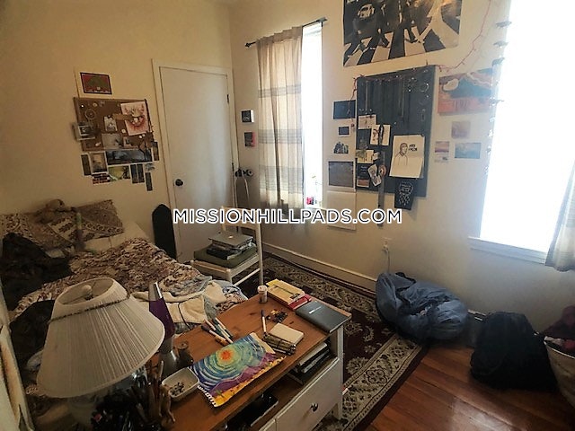 3 bed, 1 bath apartment for rent at 34 Darling St Unit U1, Mission Hill — photo 39 of 44