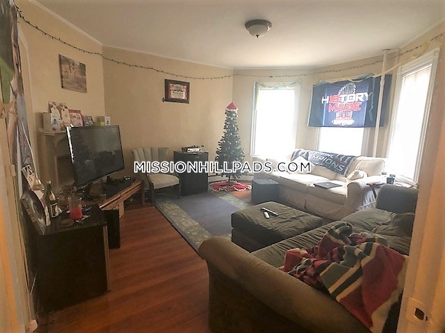3 bed, 1 bath apartment for rent at 34 Darling St Unit U1, Mission Hill — photo 40 of 44