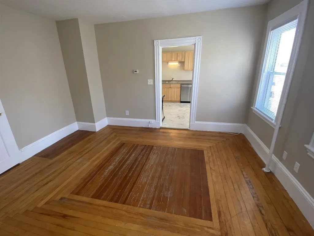 253 Whitwell, Quincy