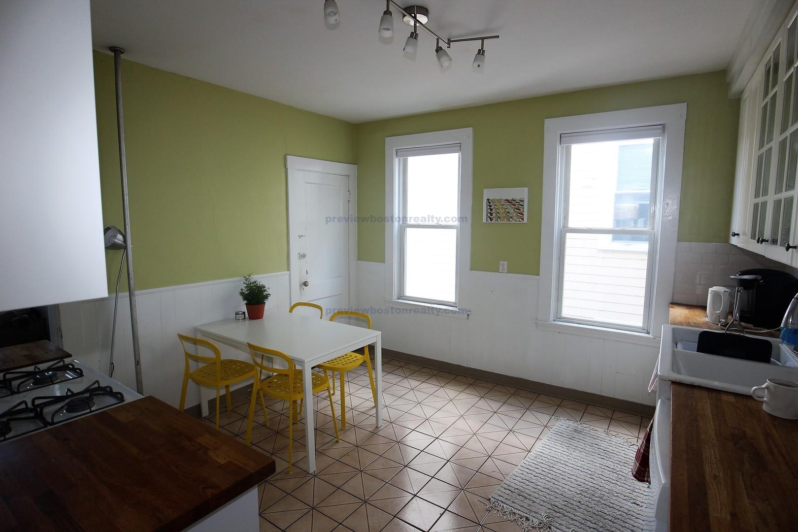 3 bed, 1 bath apartment for rent at 119 Browne St Unit 2, Coolidge Corner — photo 7 of 7