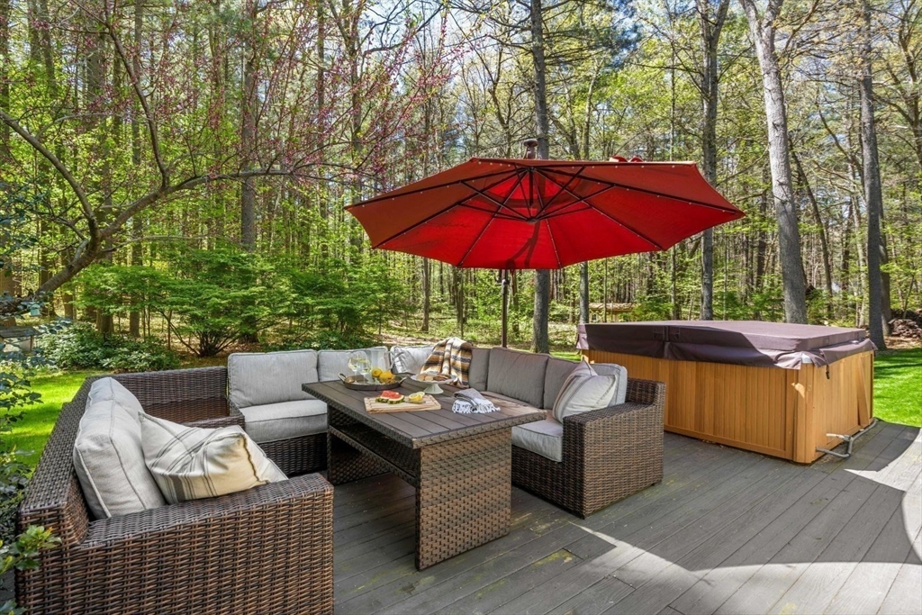 2 Deer Run, Littleton