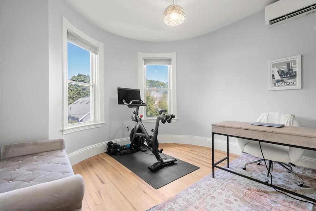 118 Franklin St, Brookline