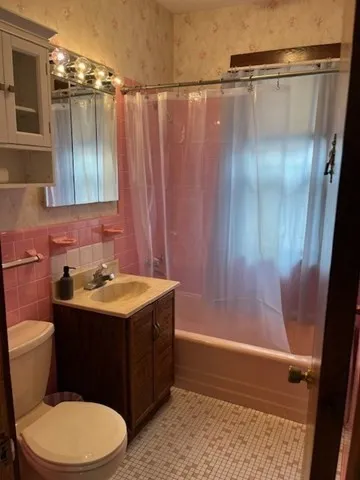 45 Alexander Ave, Medford