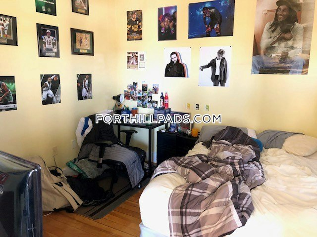 2 bed, 1 bath apartment for rent at 2 Centre Ter Unit 9, Roxbury — photo 7 of 11