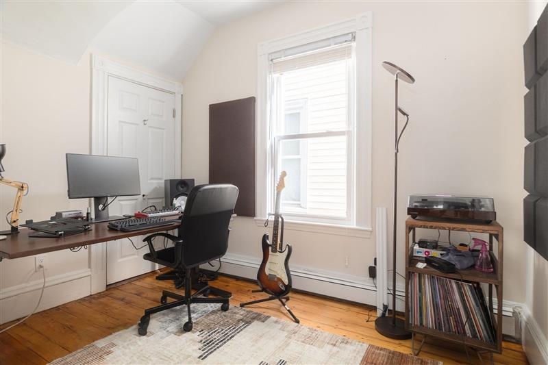 368 Washington St, The Port