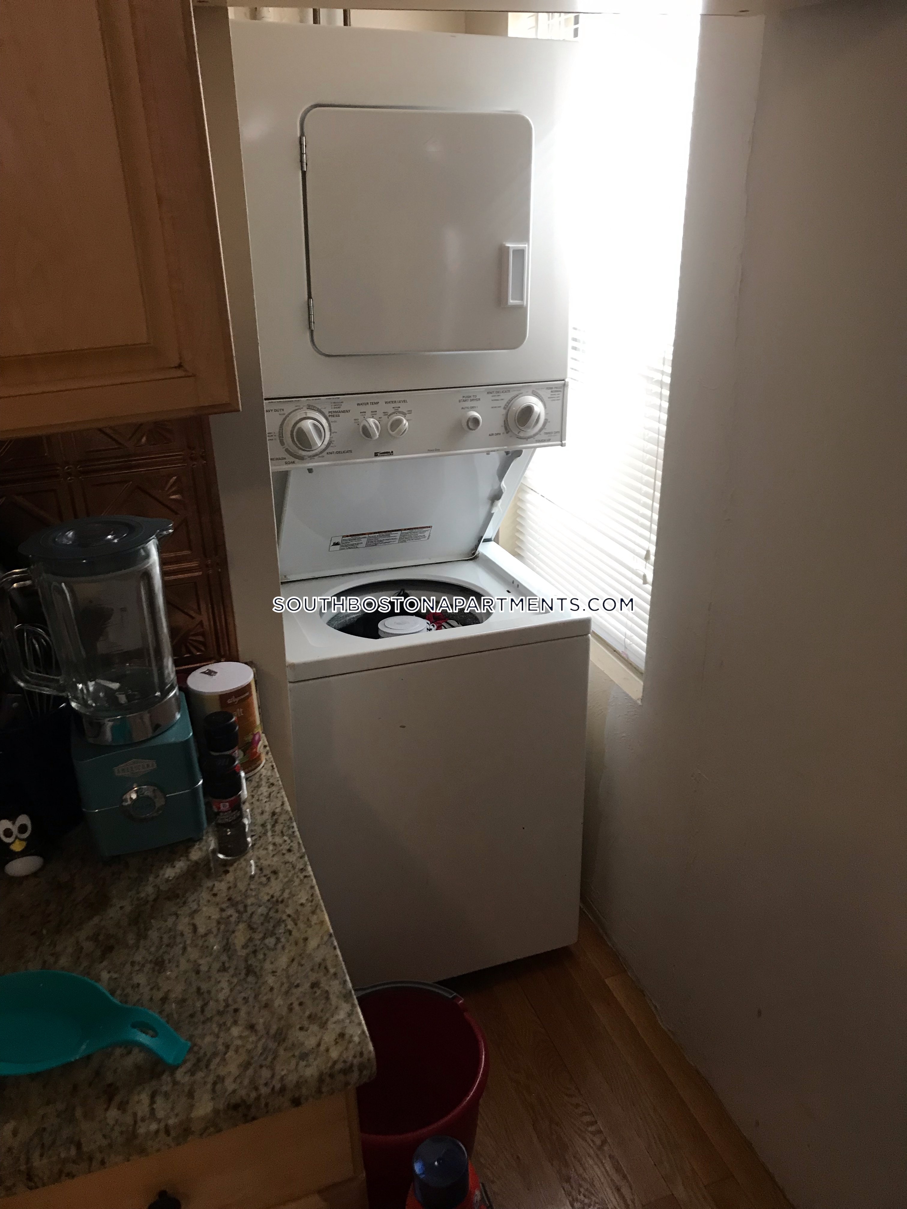3 bed, 1 bath apartment for rent at 13 Carpenter Unit 1, South Boston — photo 6 of 24