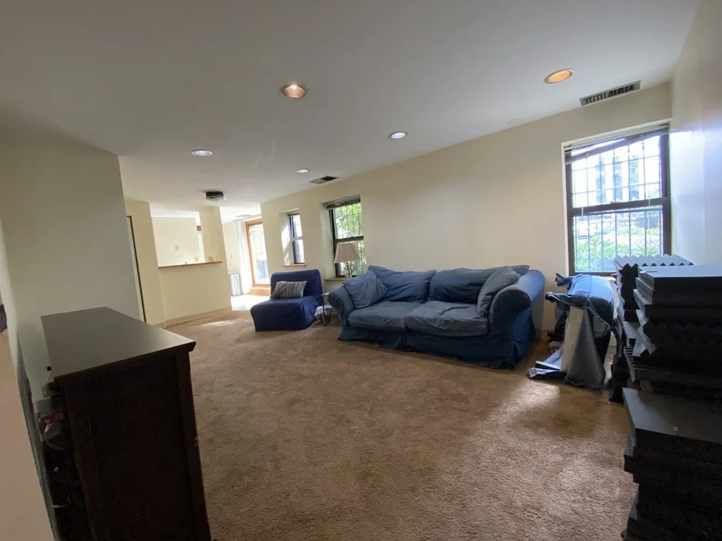 108 Gainsborough St, Fenway