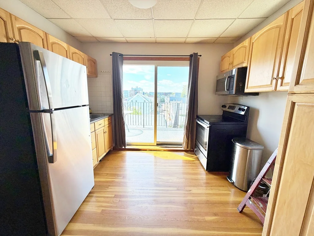 14 Cottage St, East Boston