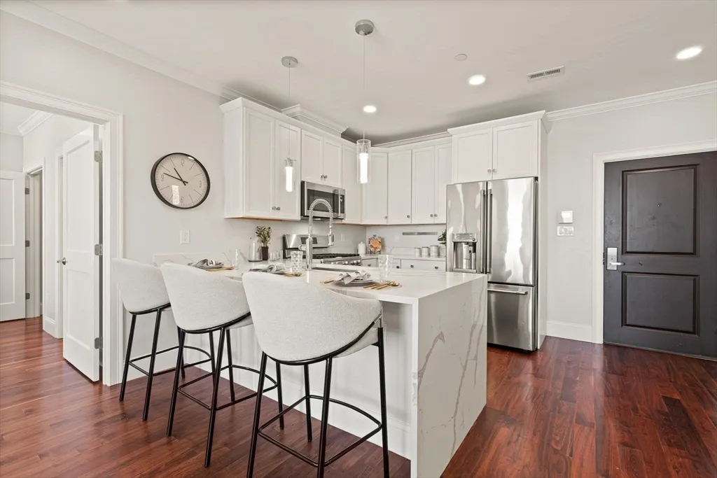 87 Medford St, Tufts University