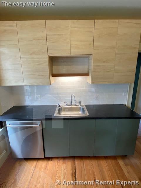 10 Usher Rd, West Medford