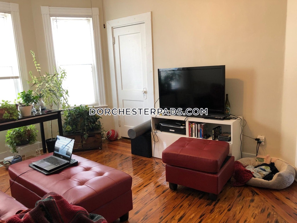 3 bed, 1 bath apartment for rent at 70 Romsey St Unit 2, Dorchester — photo 10 of 15