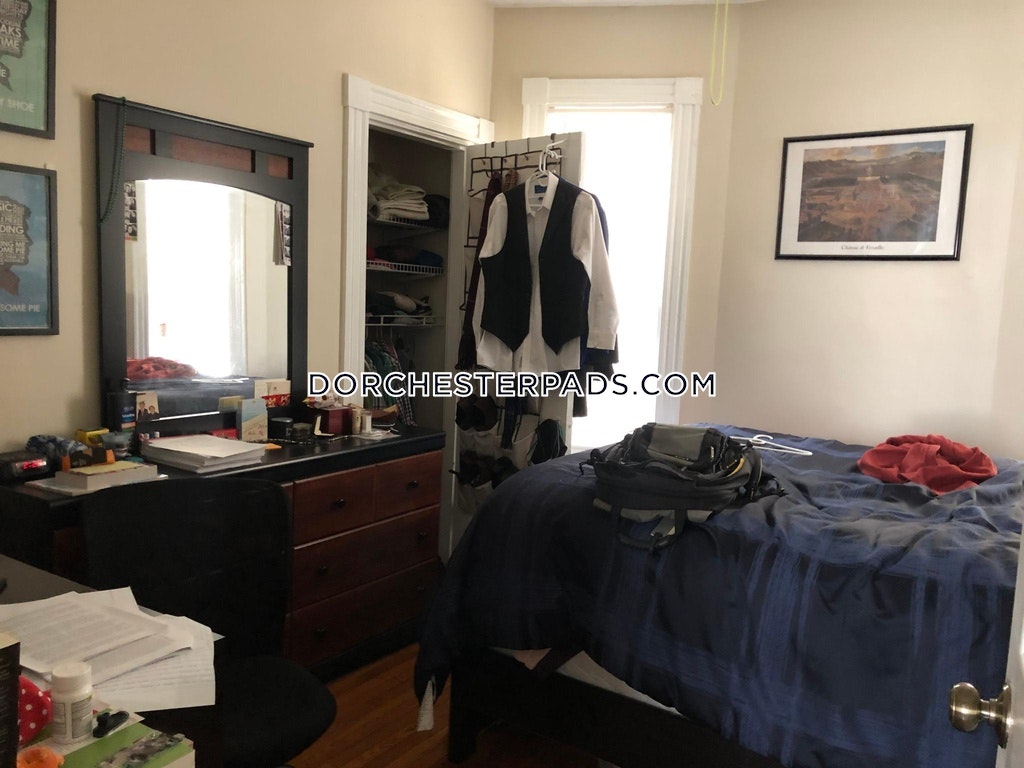 3 bed, 1 bath apartment for rent at 70 Romsey St Unit 2, Dorchester — photo 13 of 15
