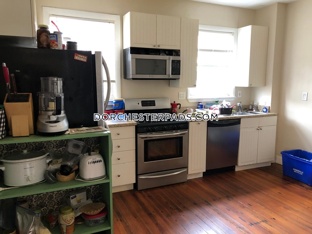 3 bed, 1 bath apartment for rent at 70 Romsey St Unit 2, Dorchester — photo 1 of 15