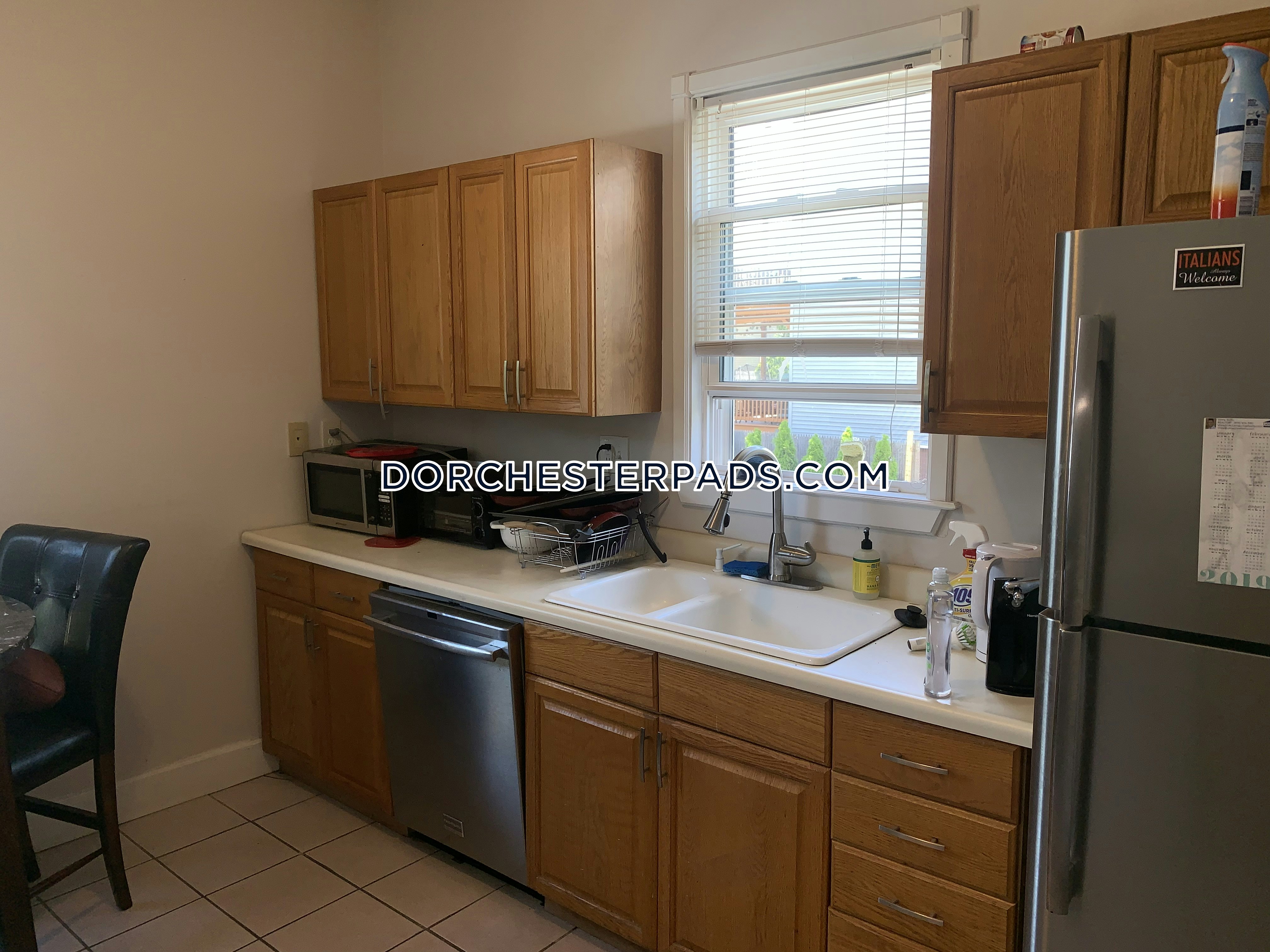 5 bed, 3 bath apartment for rent at 22 Harbor Crest Ct Unit 1, Dorchester — photo 1 of 24
