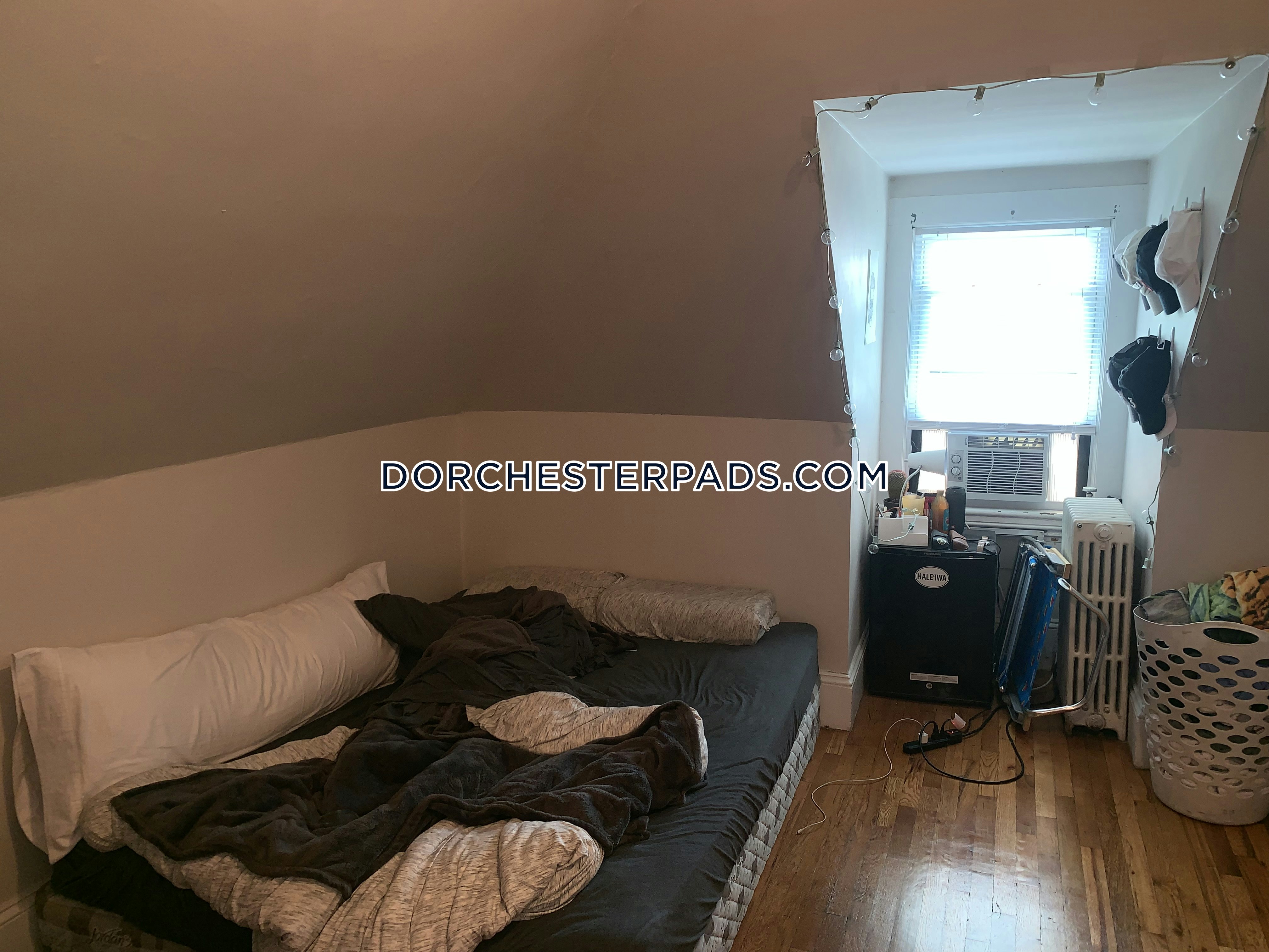 5 bed, 3 bath apartment for rent at 22 Harbor Crest Ct Unit 1, Dorchester — photo 10 of 24