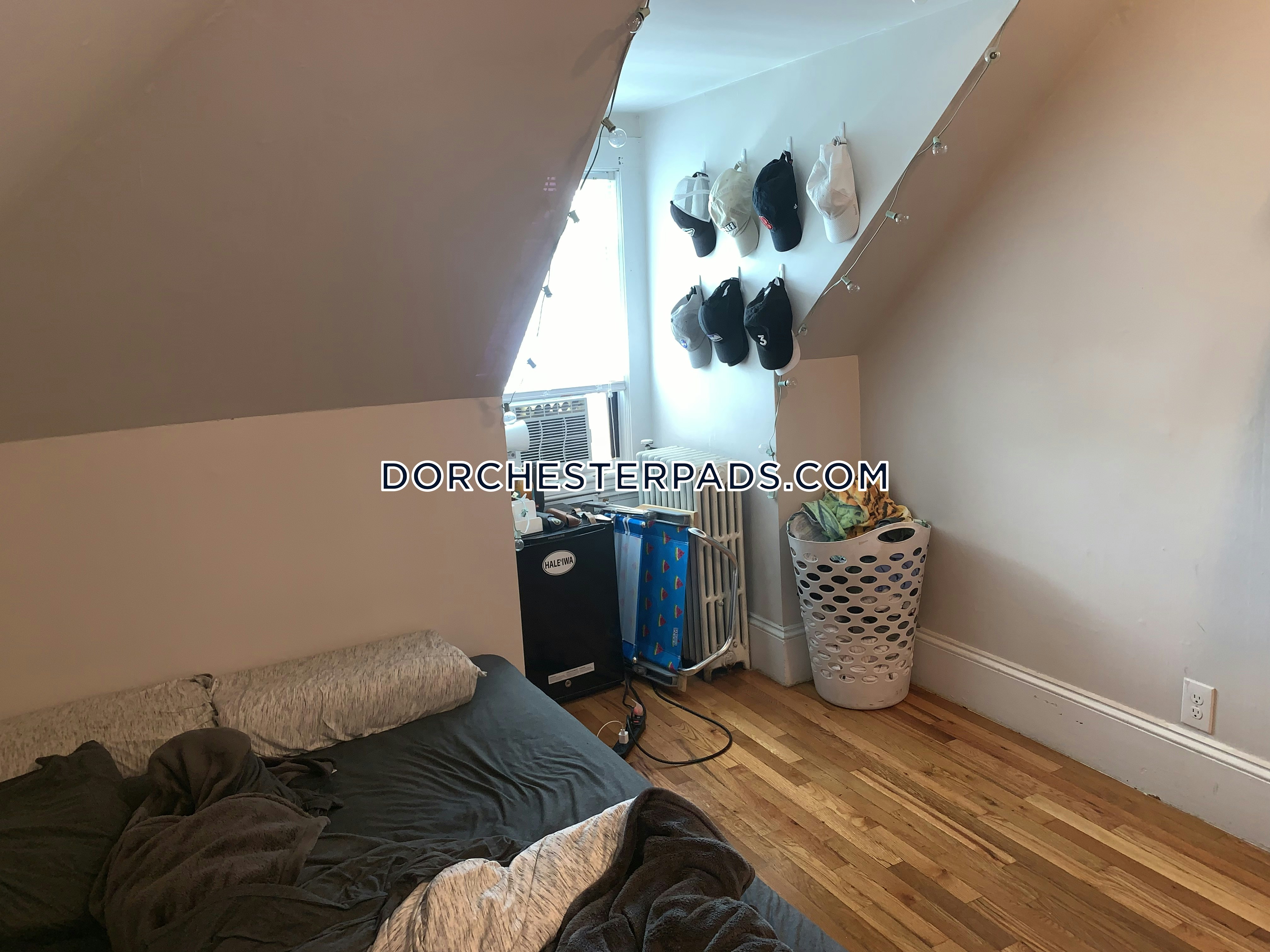 5 bed, 3 bath apartment for rent at 22 Harbor Crest Ct Unit 1, Dorchester — photo 11 of 24