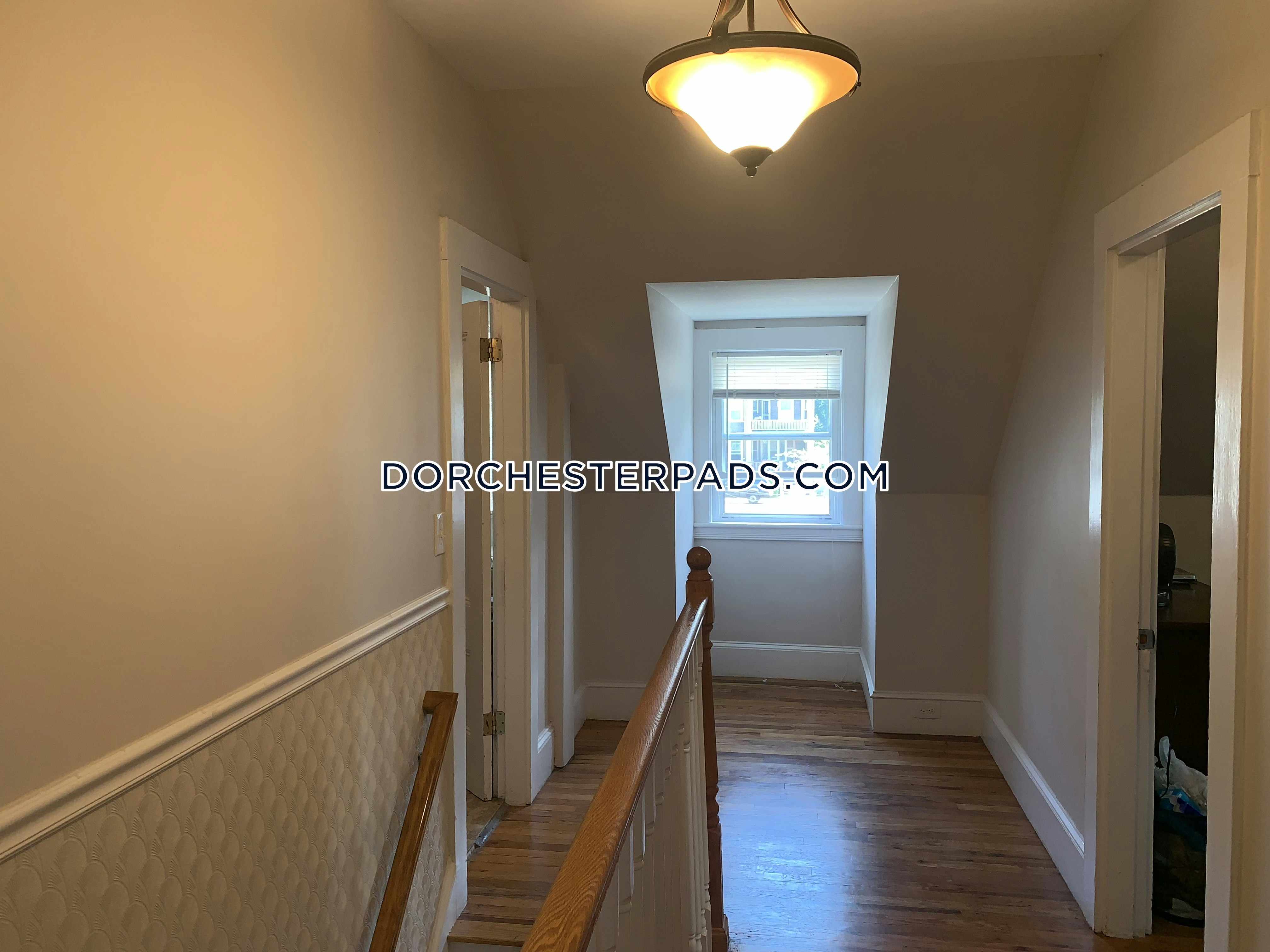 5 bed, 3 bath apartment for rent at 22 Harbor Crest Ct Unit 1, Dorchester — photo 14 of 24