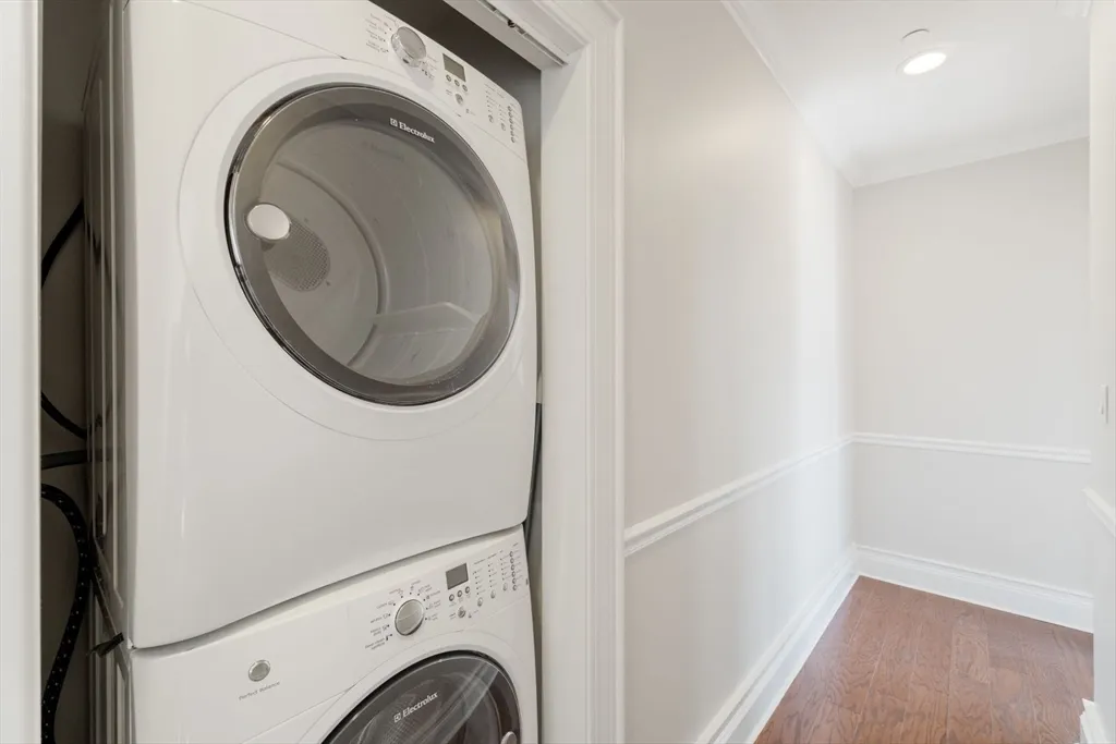 616 East 4th St, South Boston