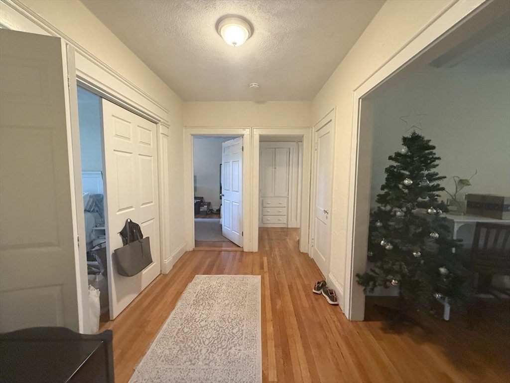 1472 Commonwealth Ave, Brighton