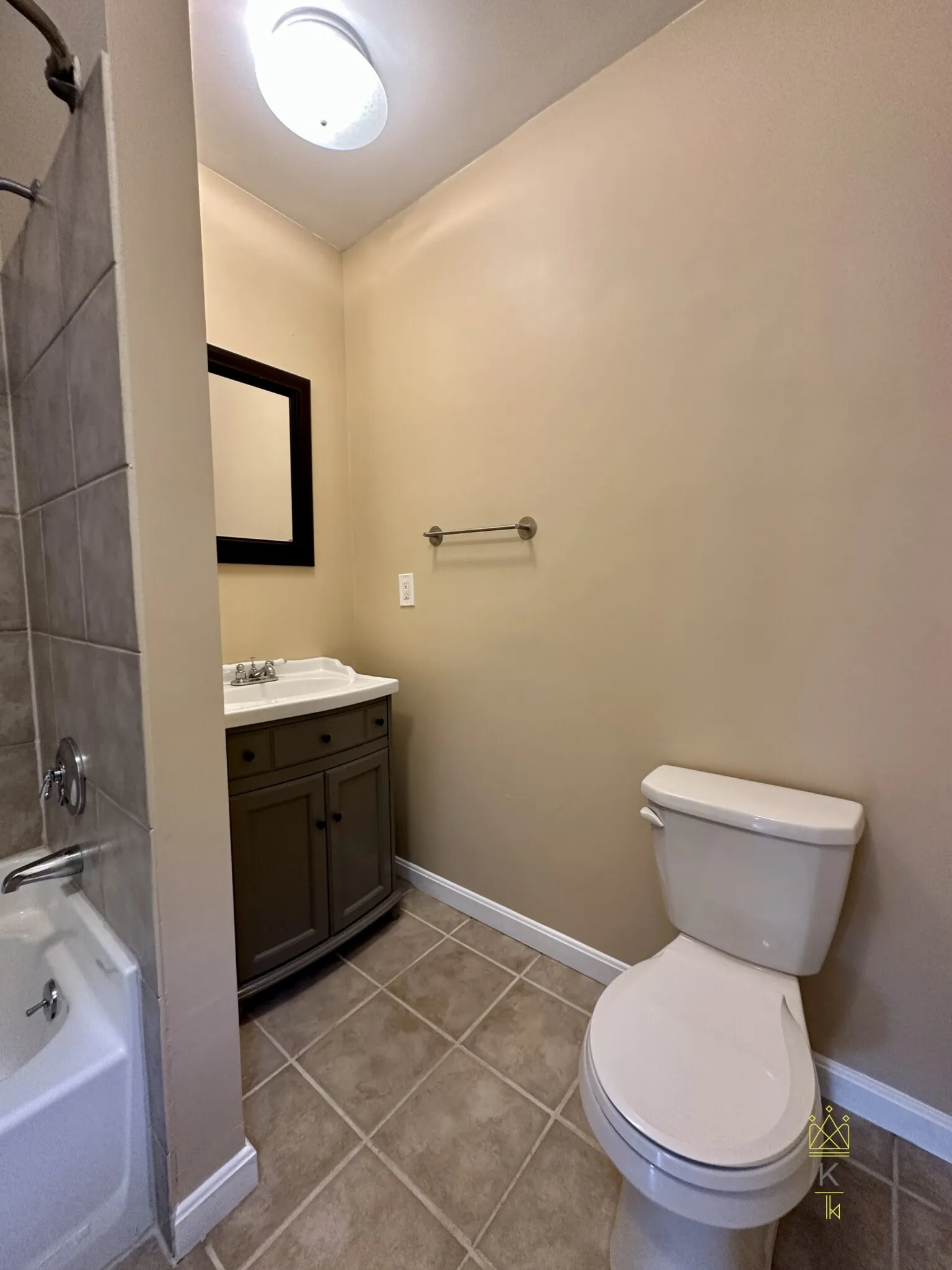 16 Melbourne St, Dorchester