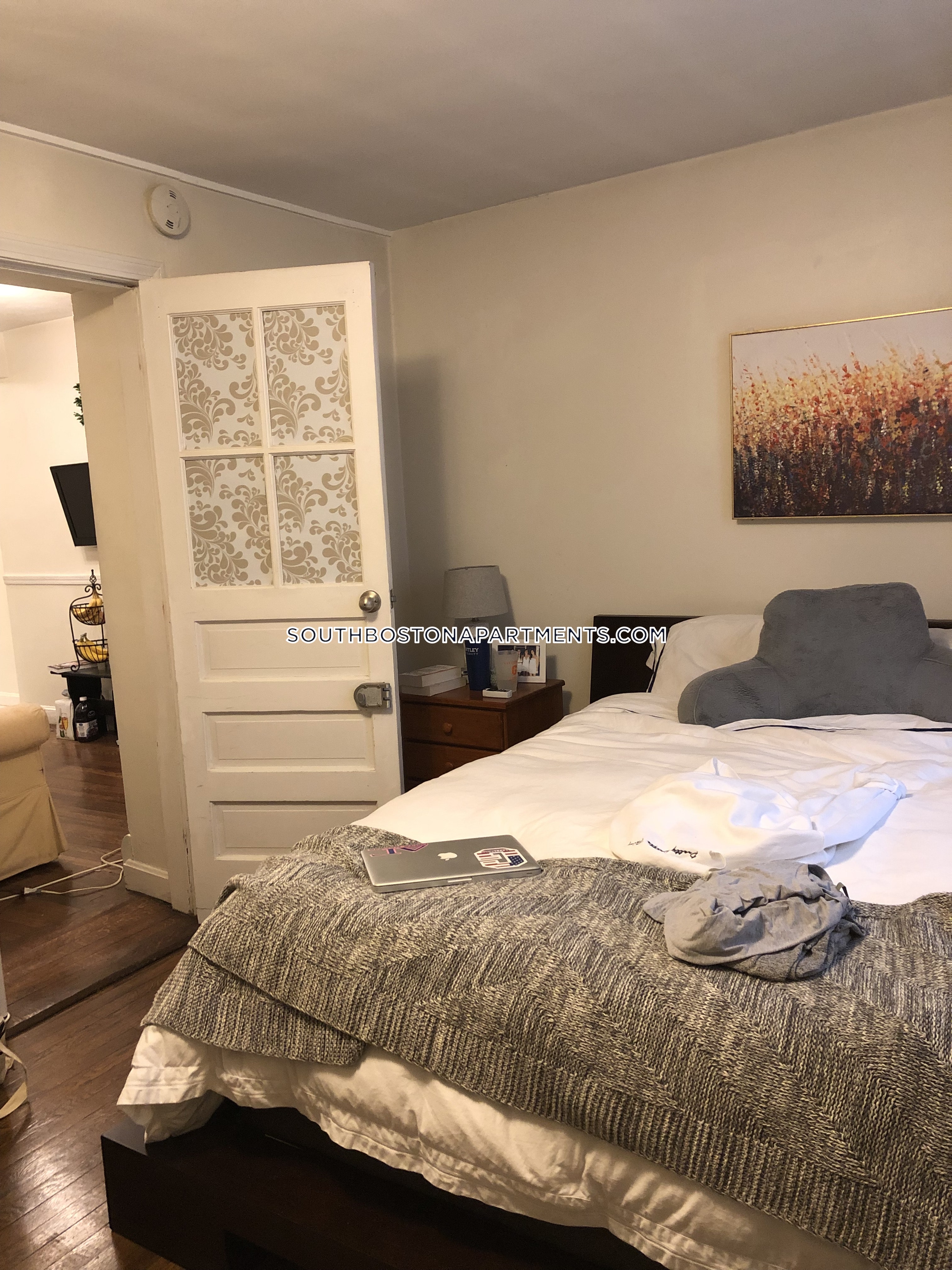 3 bed, 1 bath apartment for rent at 819 East Broadway Unit 1, South Boston — photo 25 of 34