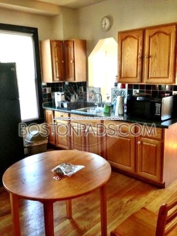 5 bed, 2 bath apartment for rent at 47 Creighton St Unit 3, Jamaica Plain — photo 3 of 117