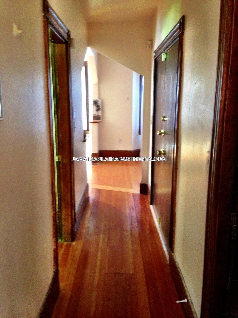 5 bed, 2 bath apartment for rent at 47 Creighton St Unit 3, Jamaica Plain — photo 18 of 117