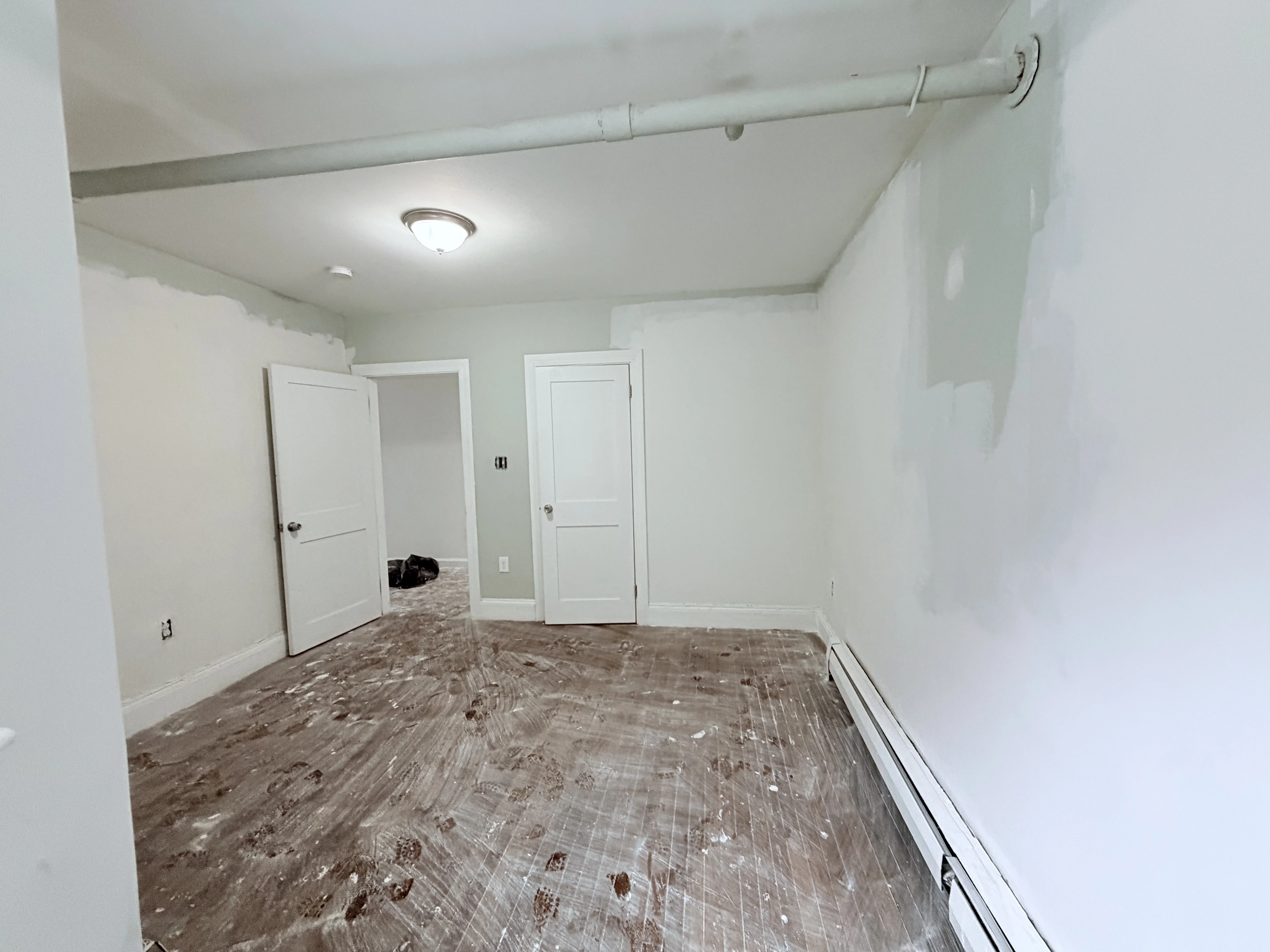 45 Carlton St, Longwood