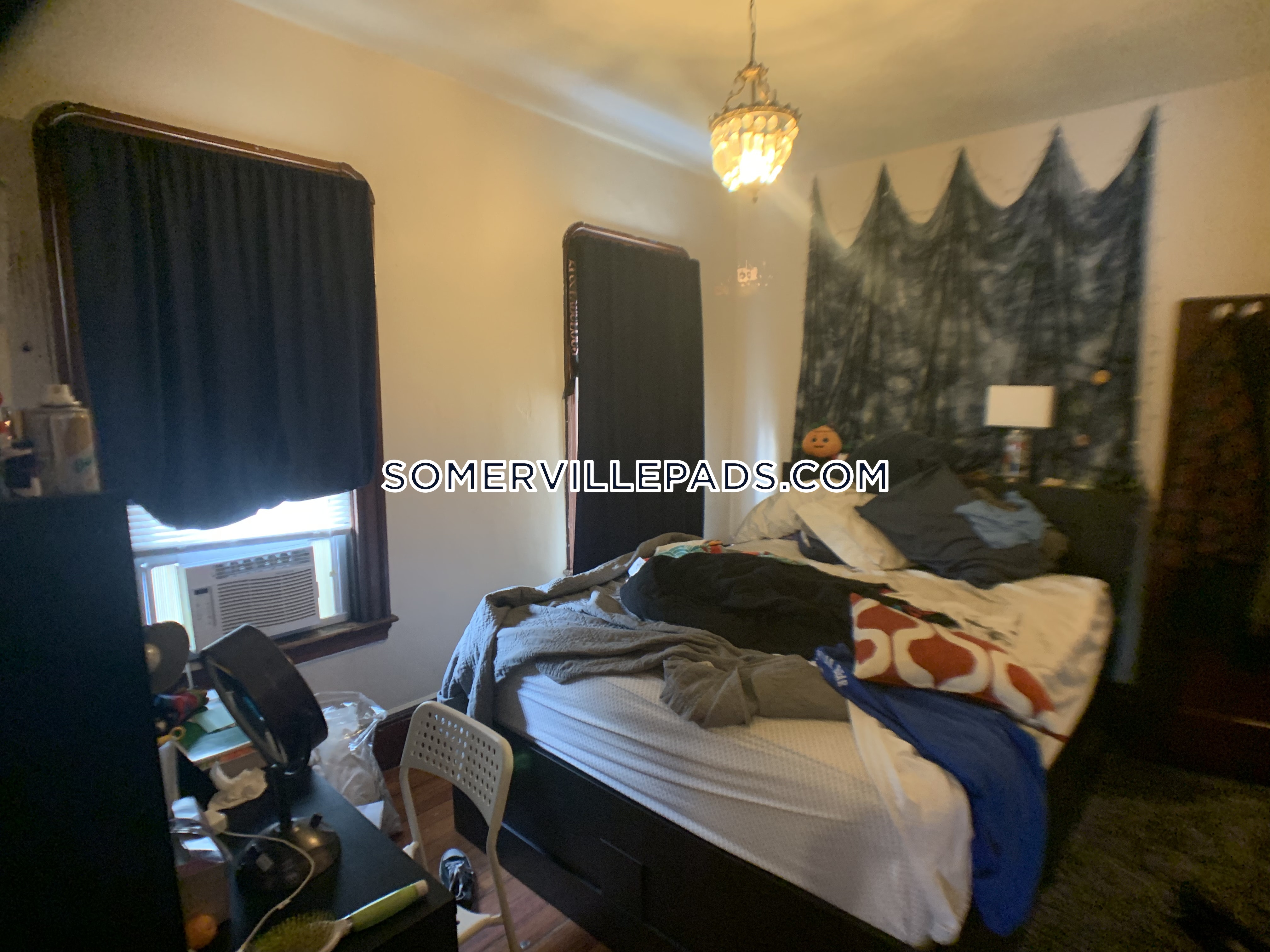 4 bed, 1 bath apartment for rent at 197 College Ave Unit 3, Davis Square — photo 12 of 22