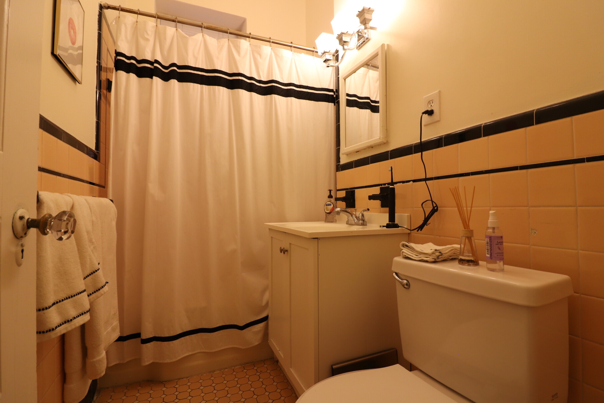2 bed, 1 bath apartment for rent at 1569 Beacon St Unit 11, Washington Square — photo 15 of 17