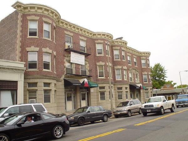 1 split bed, 1 bath apartment for rent at 73 Harvard Ave Unit 5, Allston — photo 1 of 2