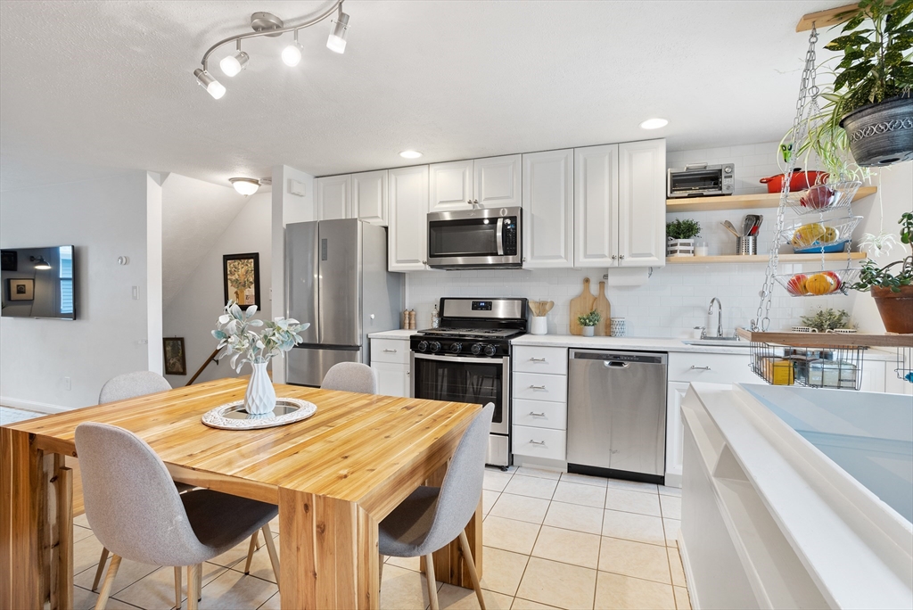 1 Clark St, Ward Two