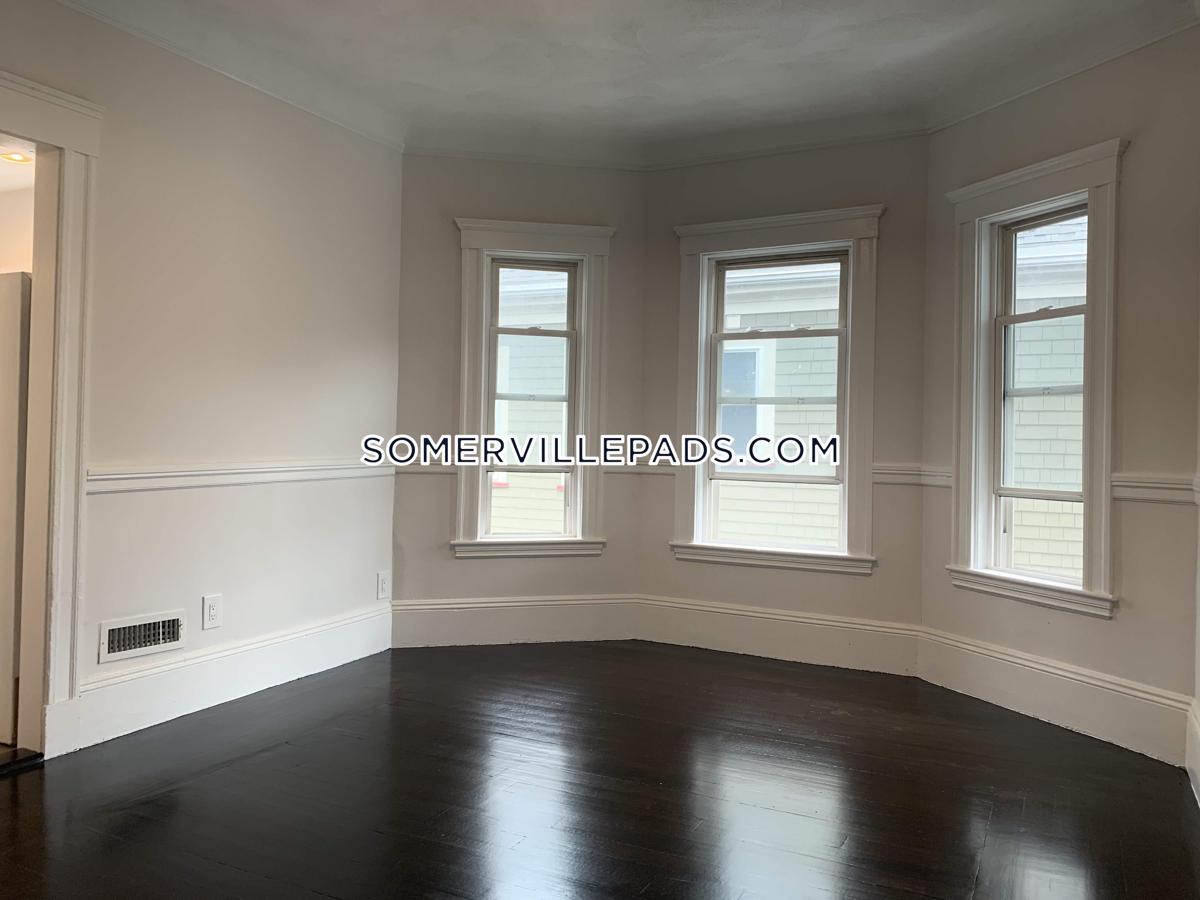 4 bed, 1 bath apartment for rent at 33 Teele Ave Unit 2, Davis Square — photo 7 of 16