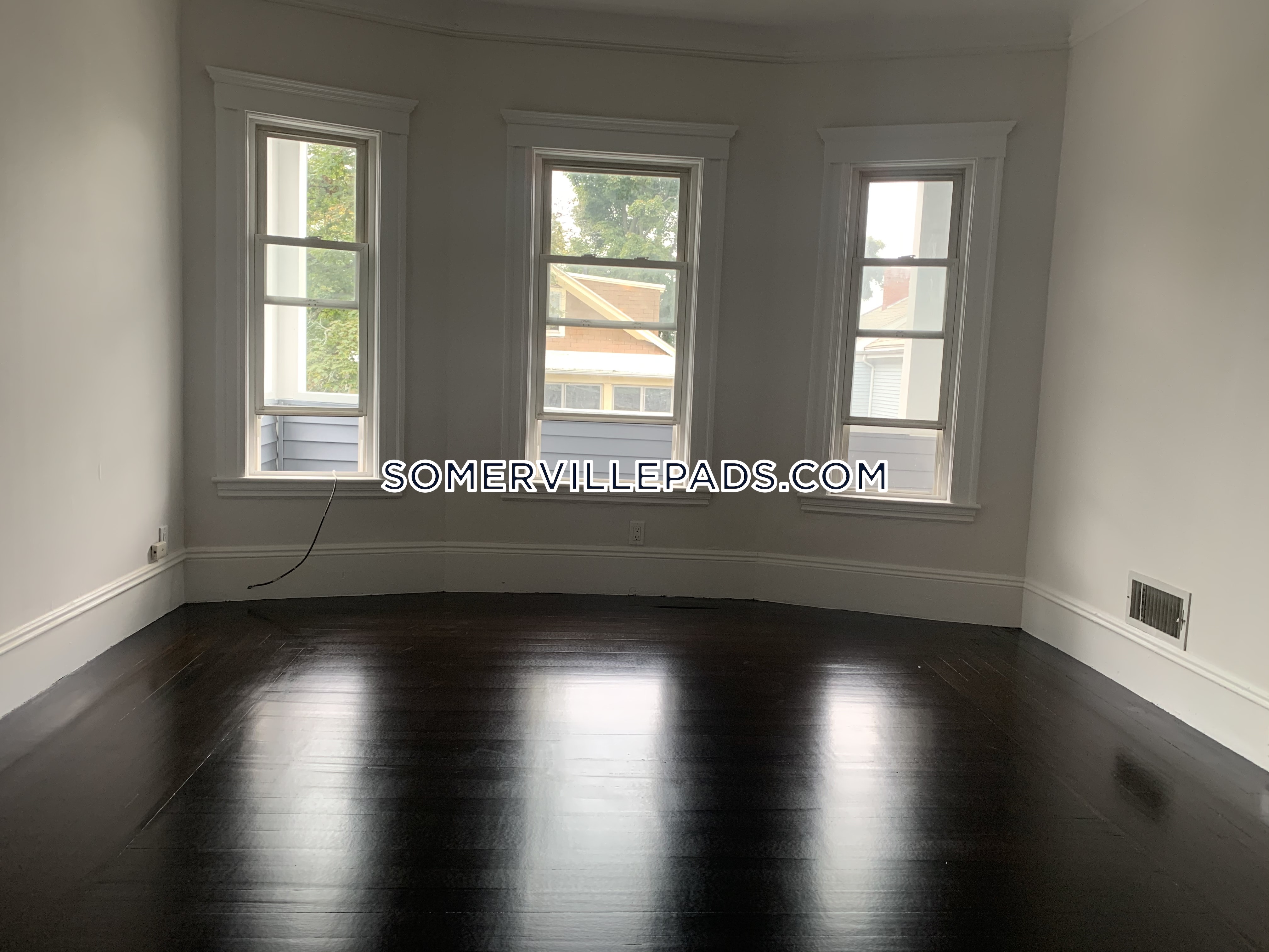 4 bed, 1 bath apartment for rent at 33 Teele Ave Unit 2, Davis Square — photo 8 of 16